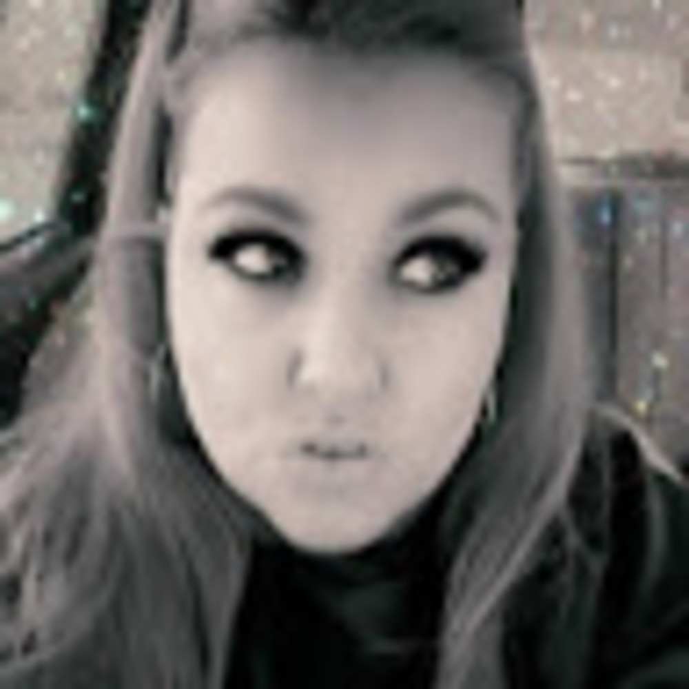 Meet your Posher, Eva